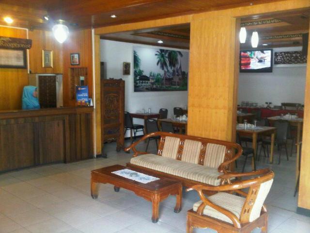 Ambun Suri Hotel Bukittinggi Exterior foto